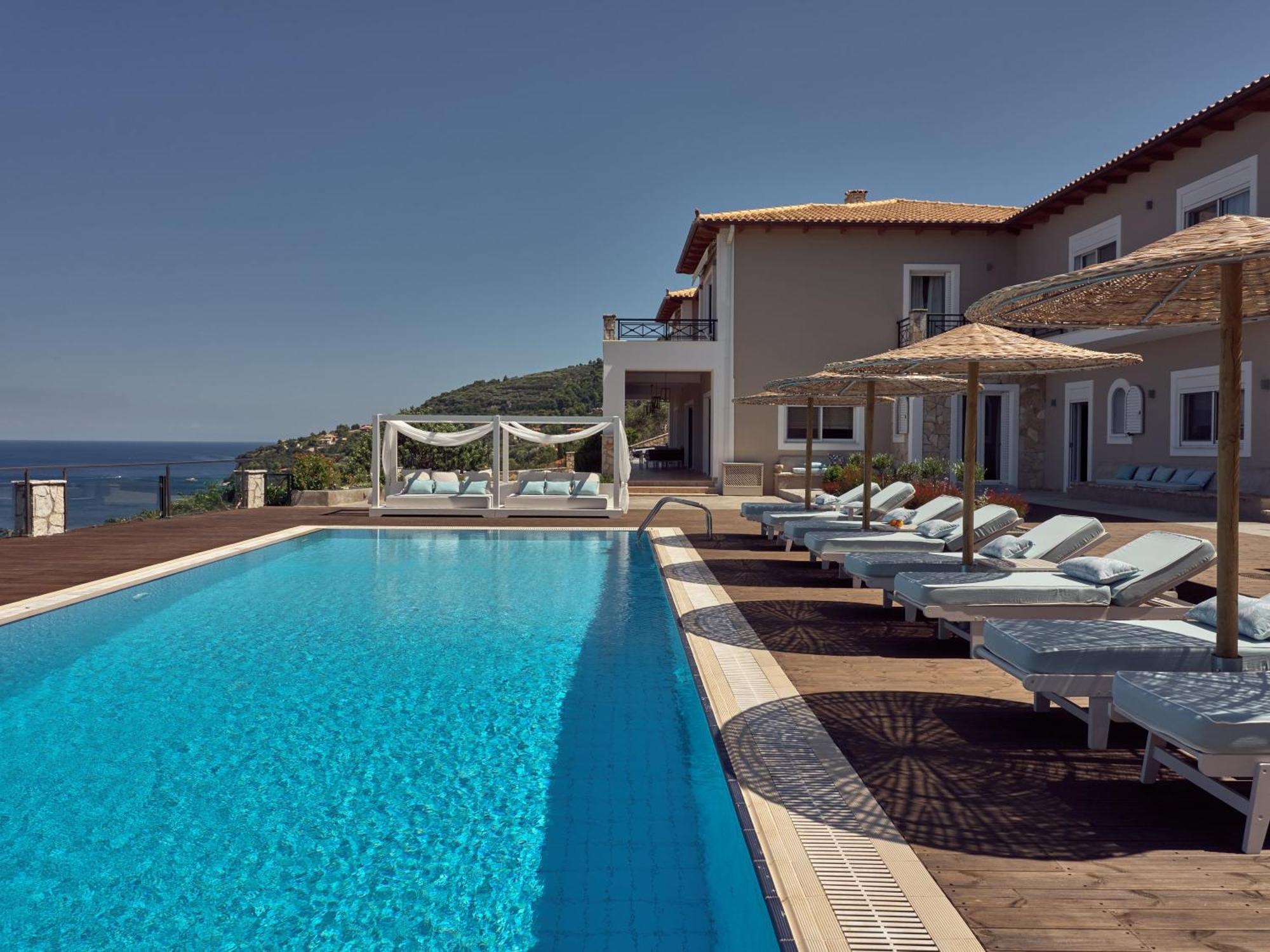 Serenus Luxury Villa *