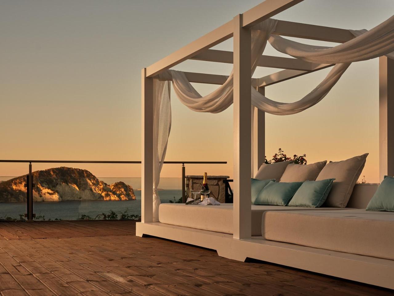 Serenus Luxury Villa *