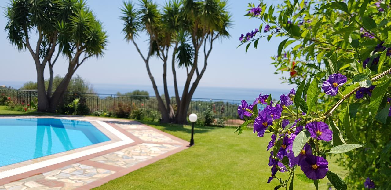 Holiday home Trapezaki Villas