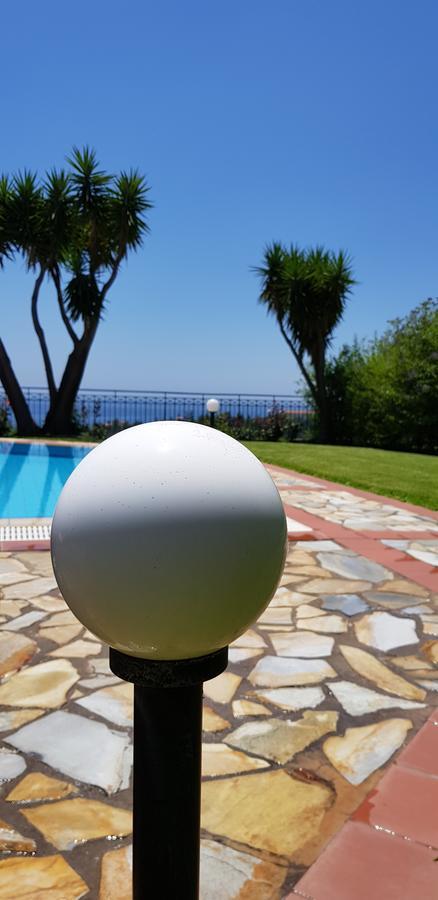 Trapezaki Villas * Trapezaki (Kefalonia)