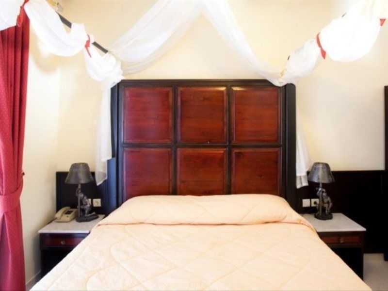 Hotel Castello Di Cavalieri 3*