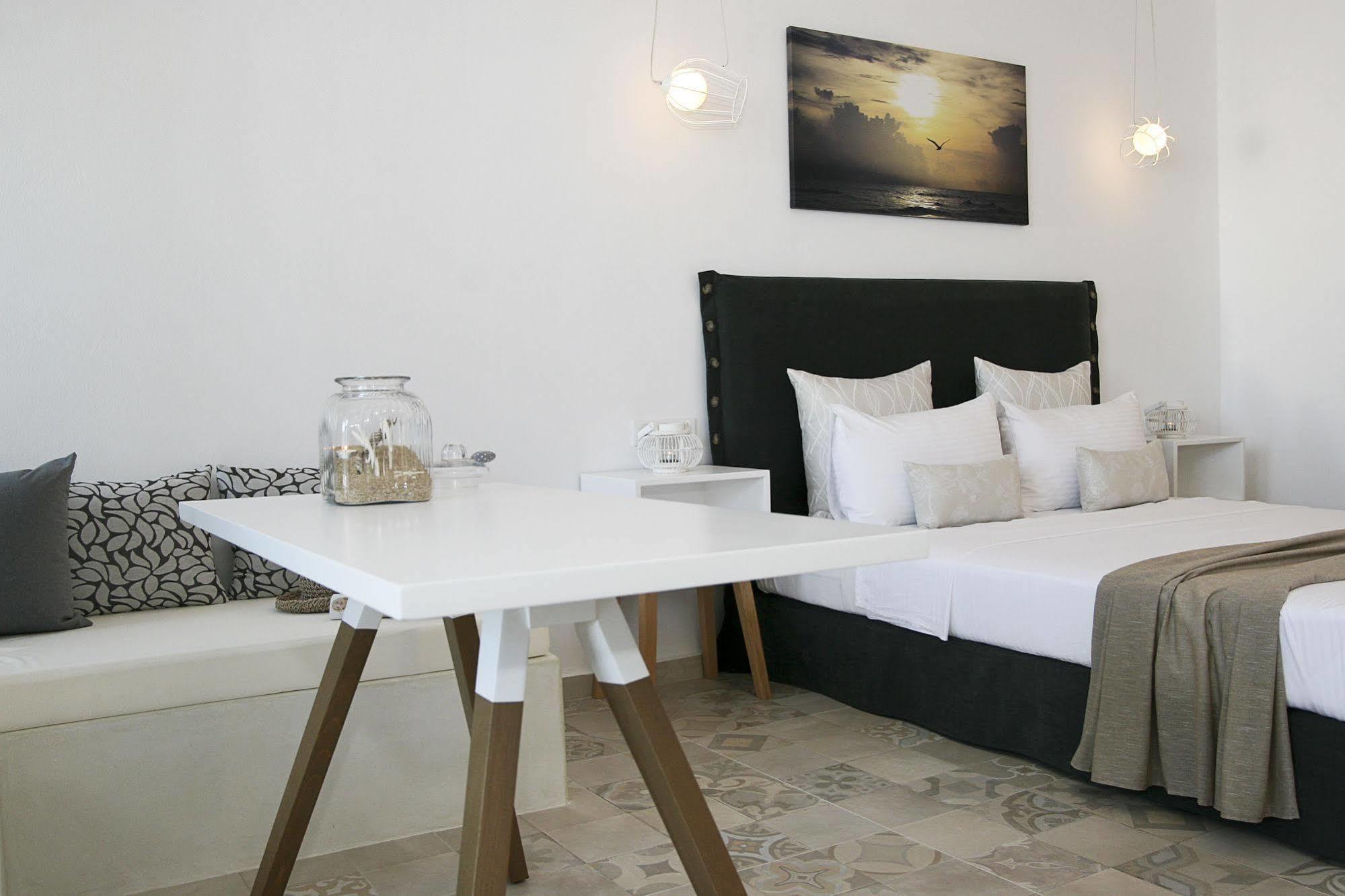 Anatoli Luxury &