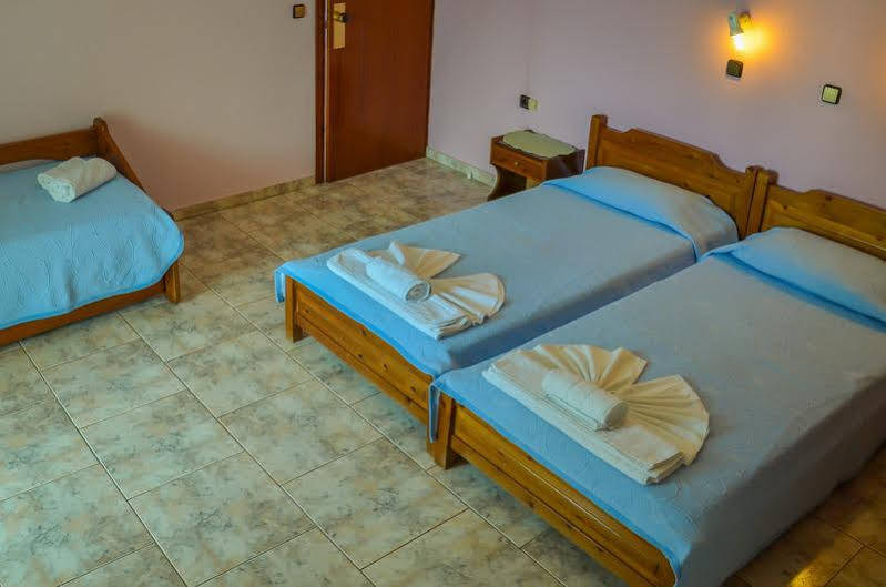 Eden Hotel *