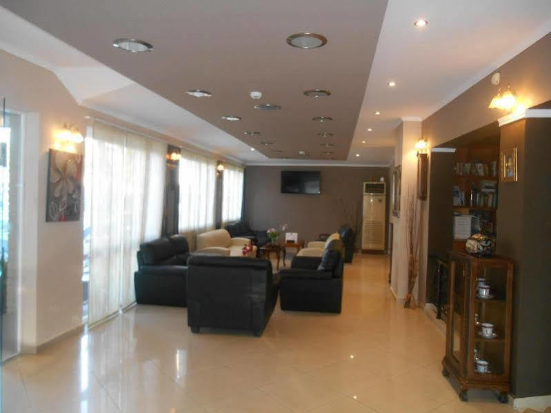 Planos Beach Aparthotel 3*