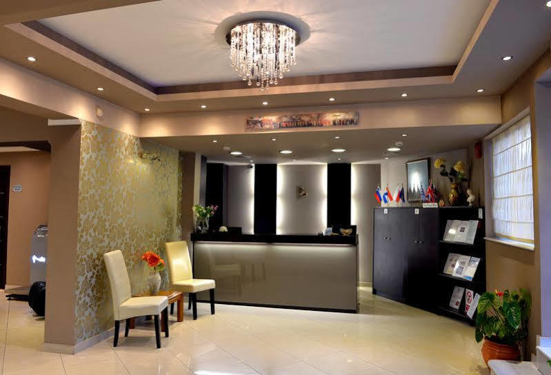 Planos Beach Aparthotel 3*