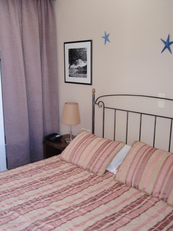 Delfini 3* Kamares (Sifnos)