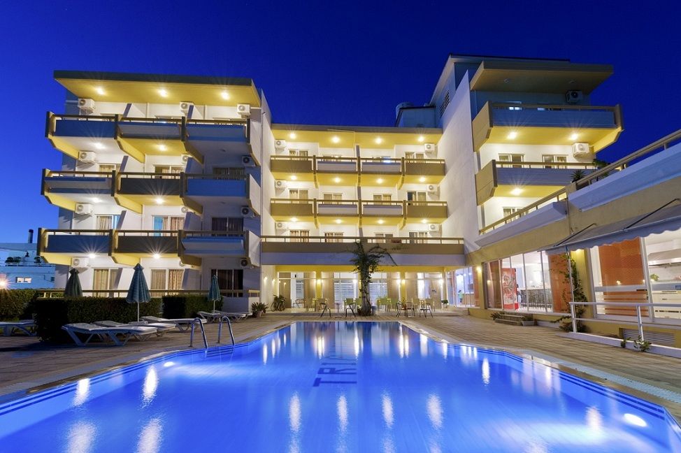 Trianta Apartmentos
