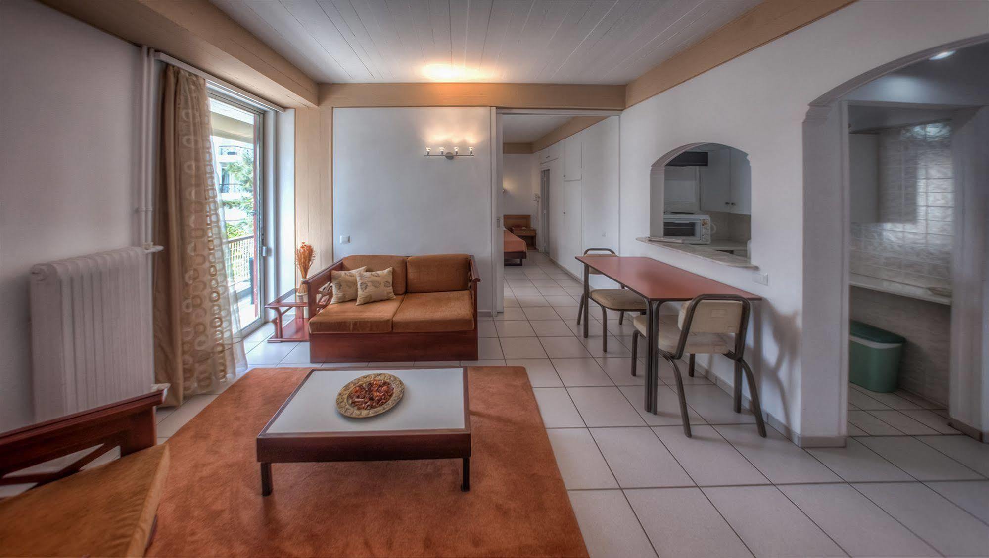 Zina Aparthotel