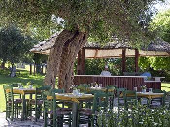 Dassia Chandris Limni (Corfu)