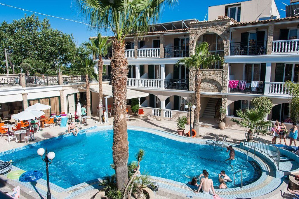 Zante Plaza & Aparthotel Laganas