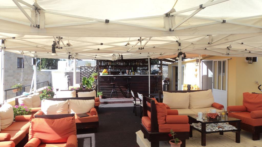 Minos Guest house