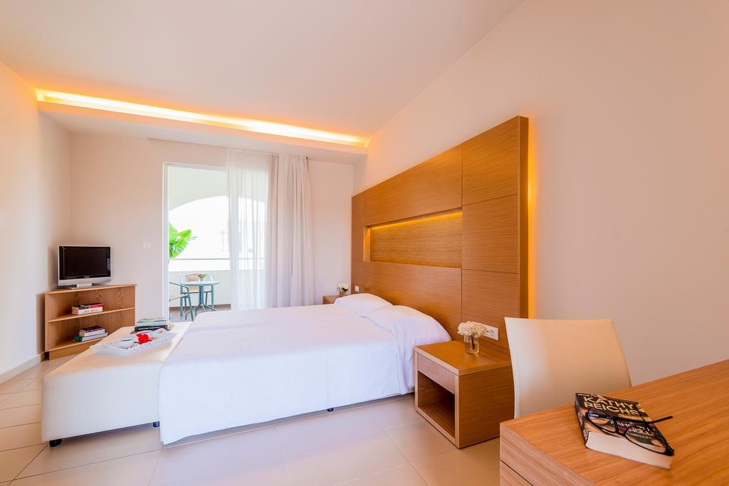 Hotel Bay Afantou