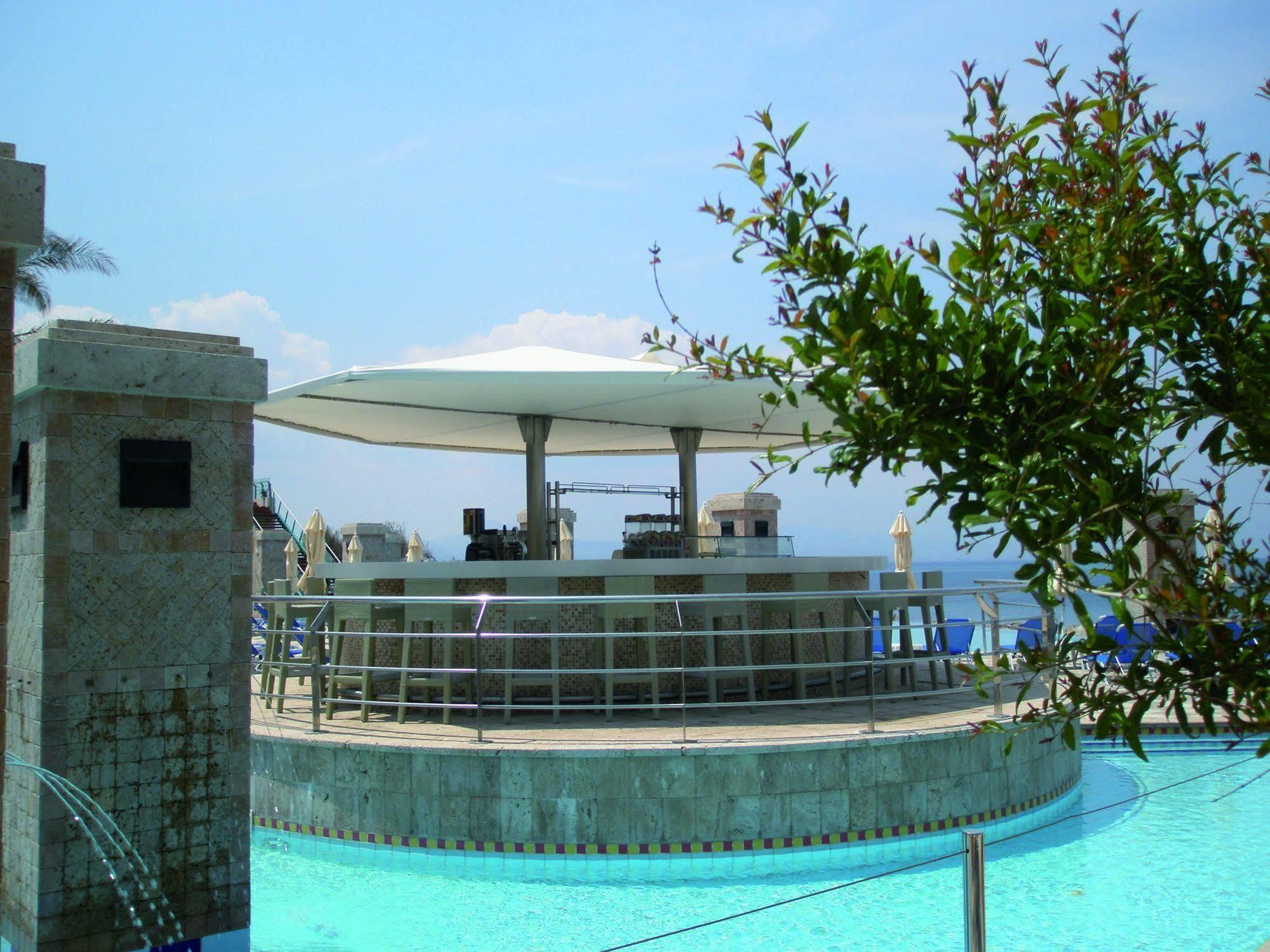 Club Casino 5*