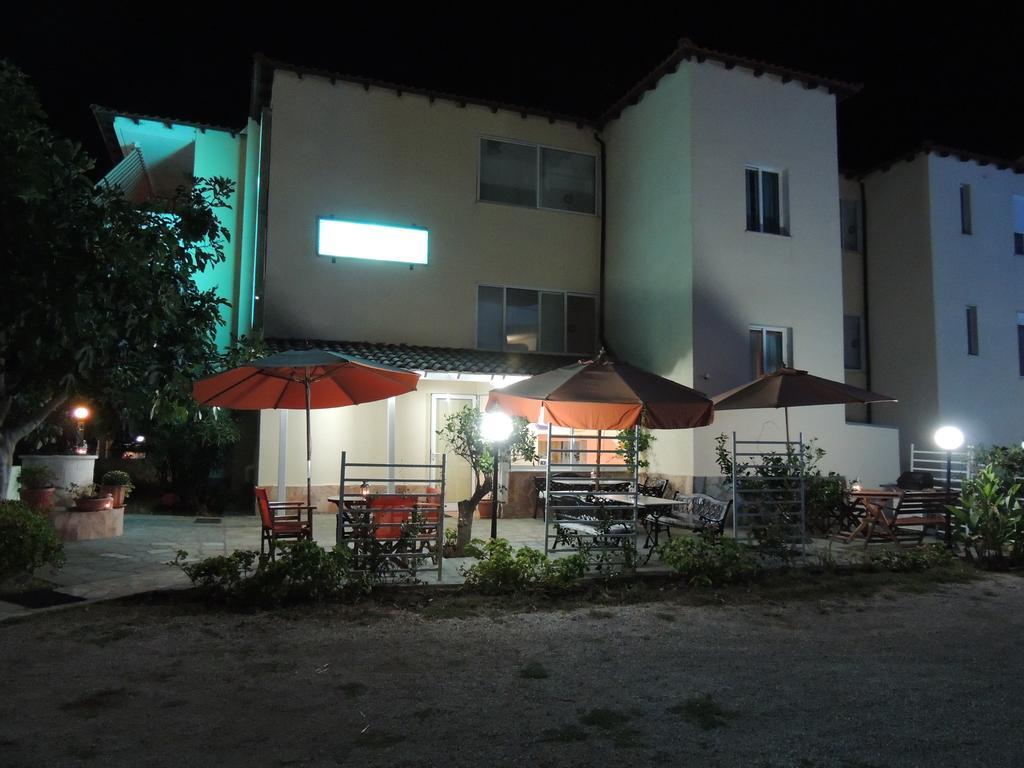 Costa Apartment *