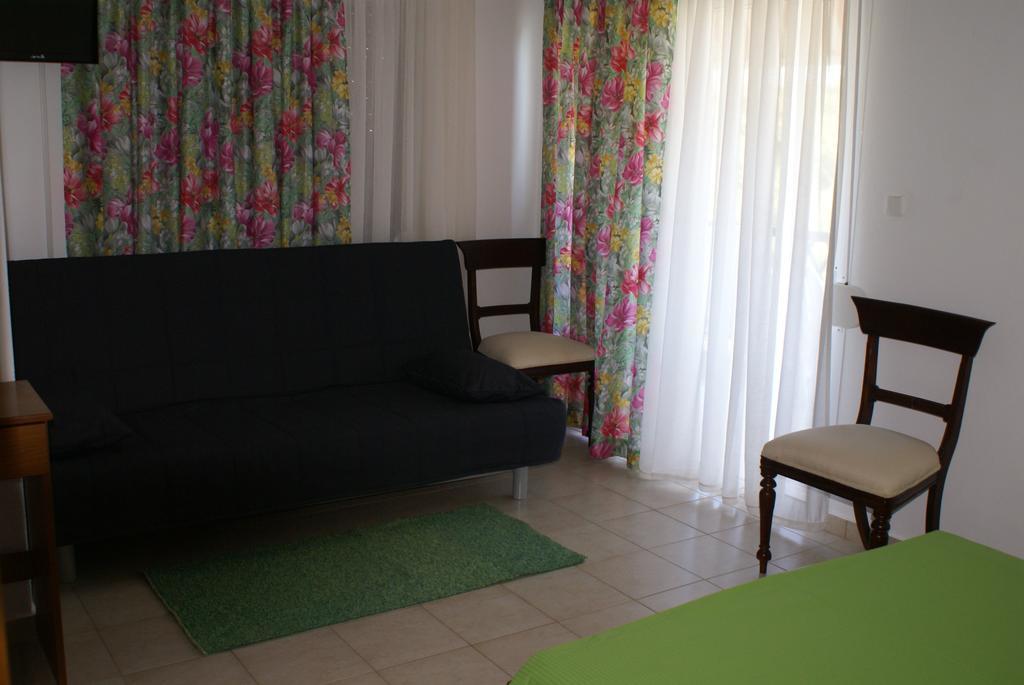 Costa Apartment Porto Koufo