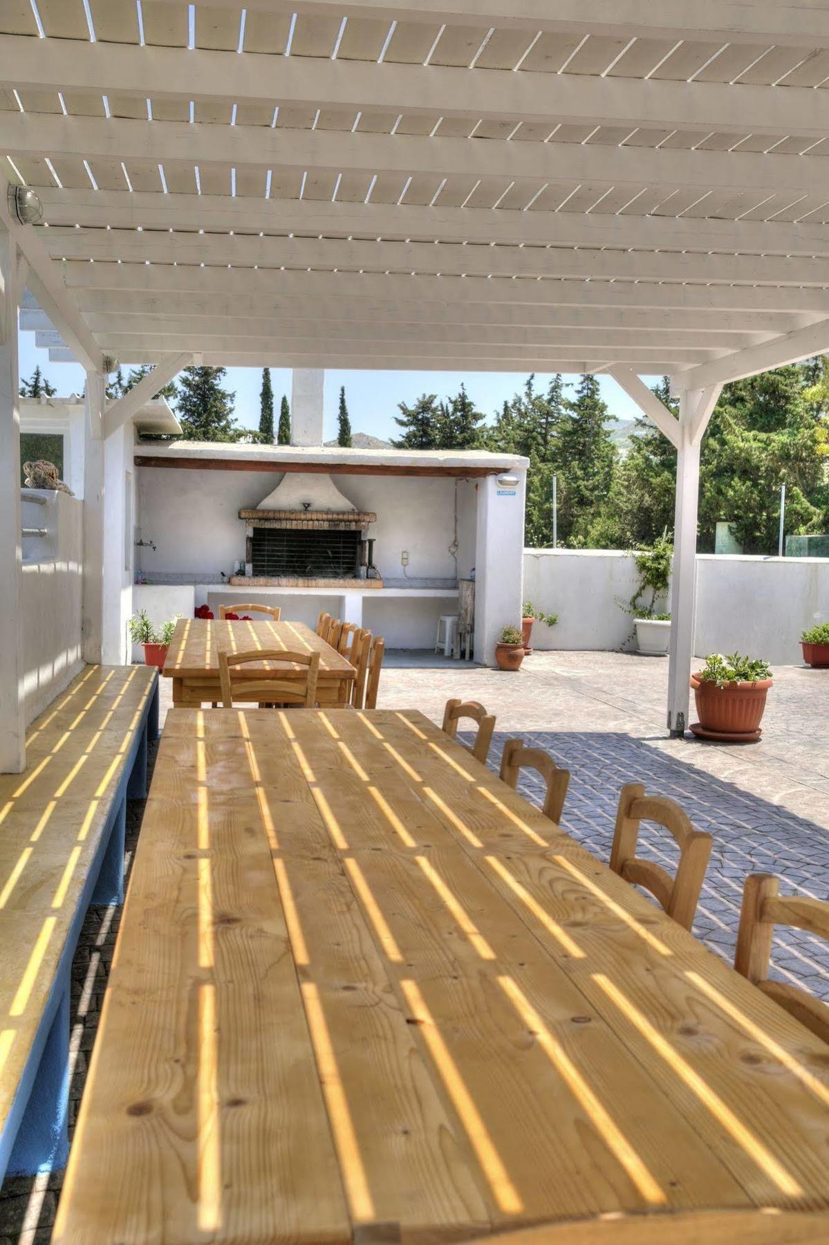 Eleni Guest house