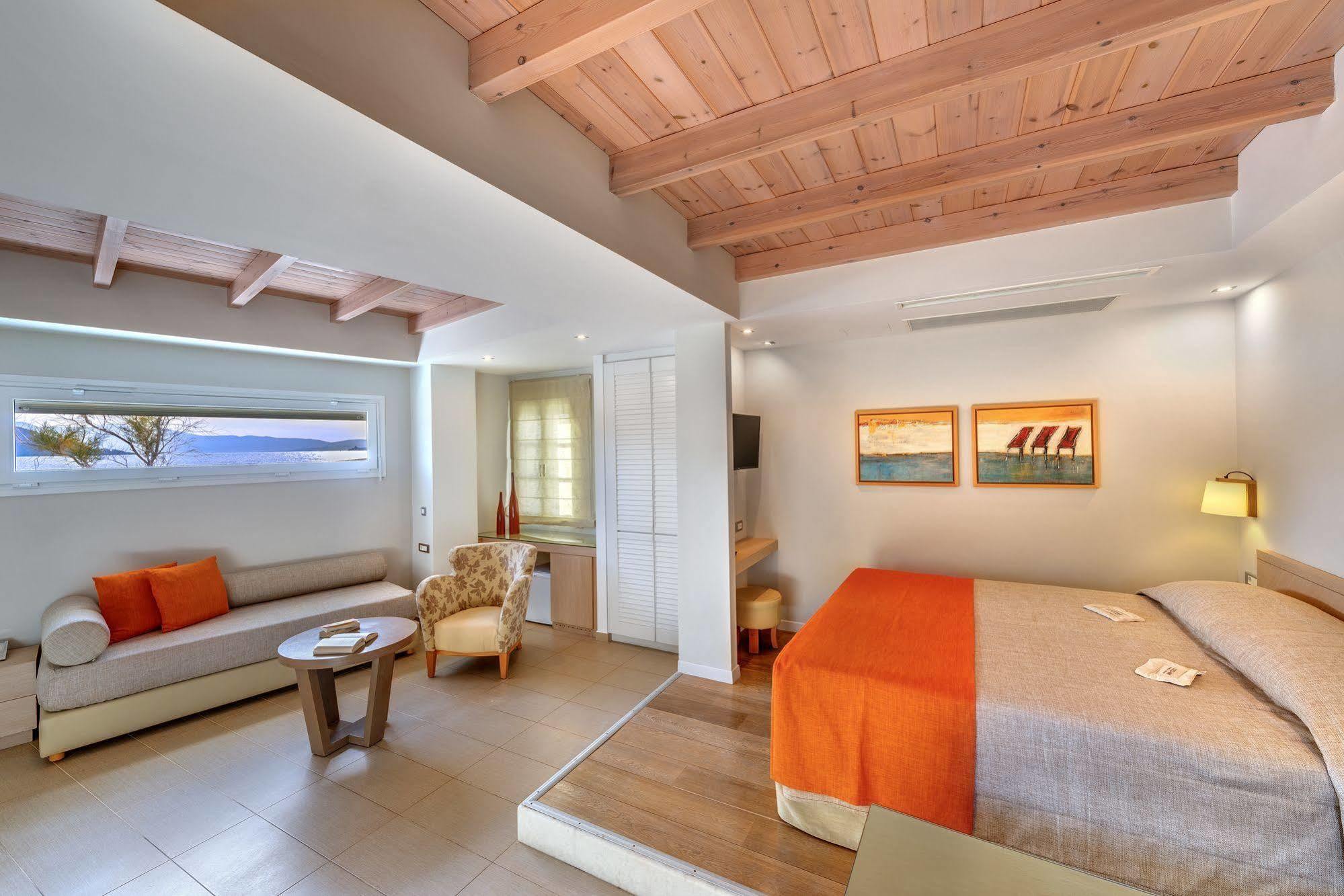 Hotel Nissaki Naxos City
