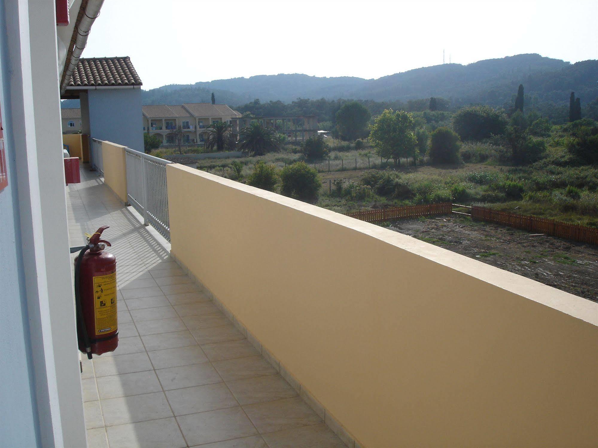 Aparthotel Christakis