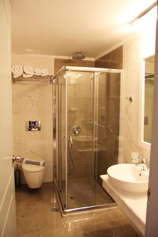 Hotel Achilles 3*