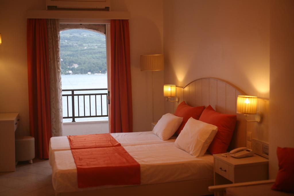 Hotel Mirini