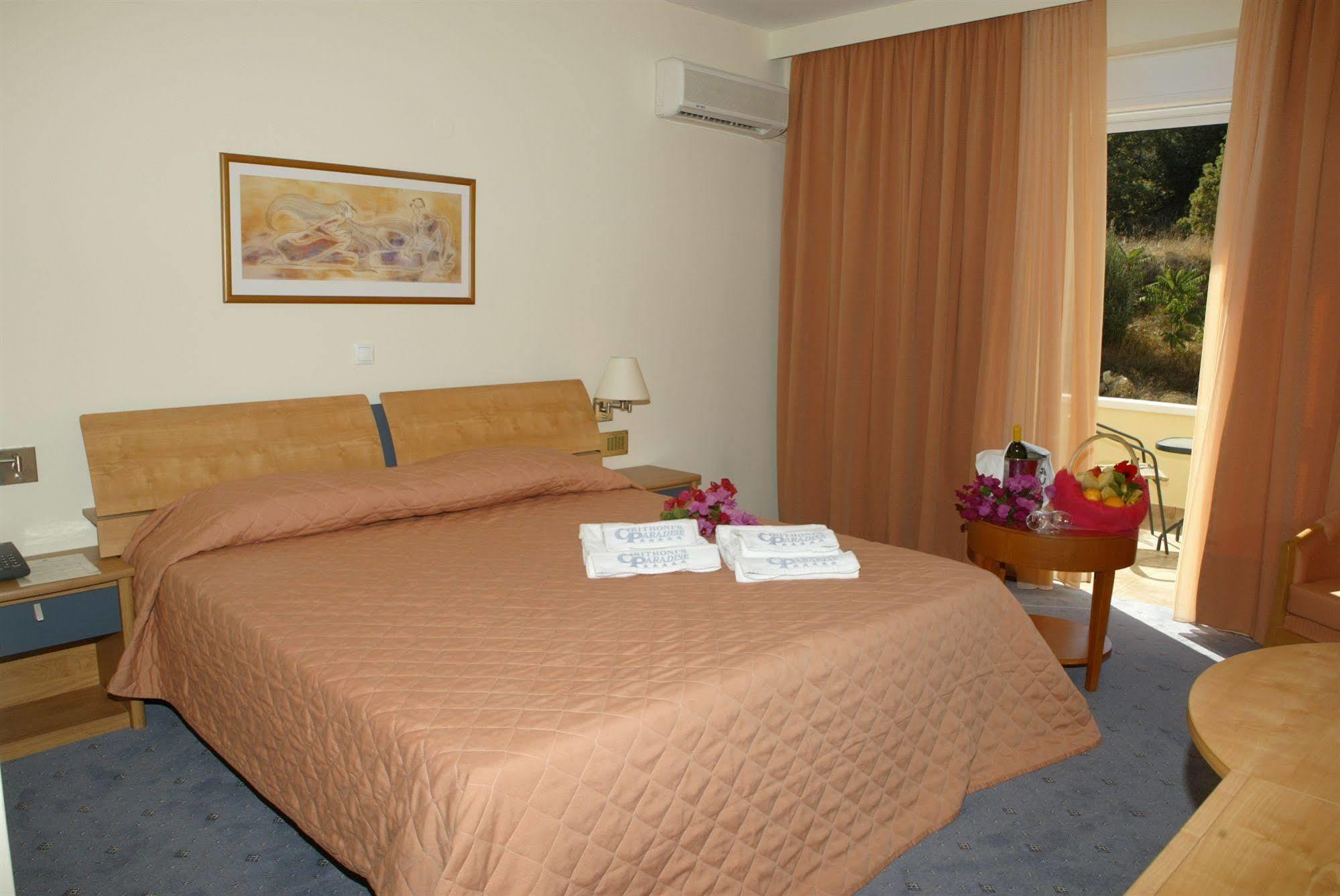 Hotel Crithoni's Paradise 4*