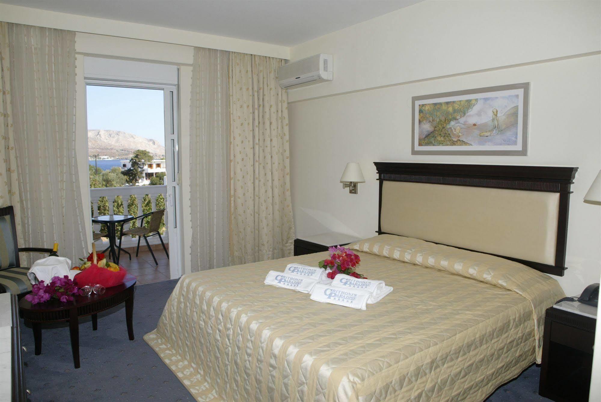 Crithoni's Paradise Hotel
