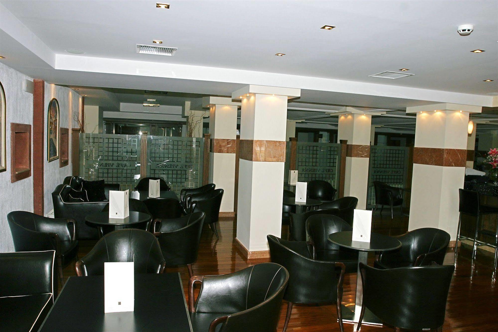 Hotel Crithoni's Paradise