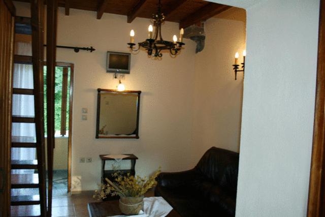 Xenonas 1963 Aparthotel