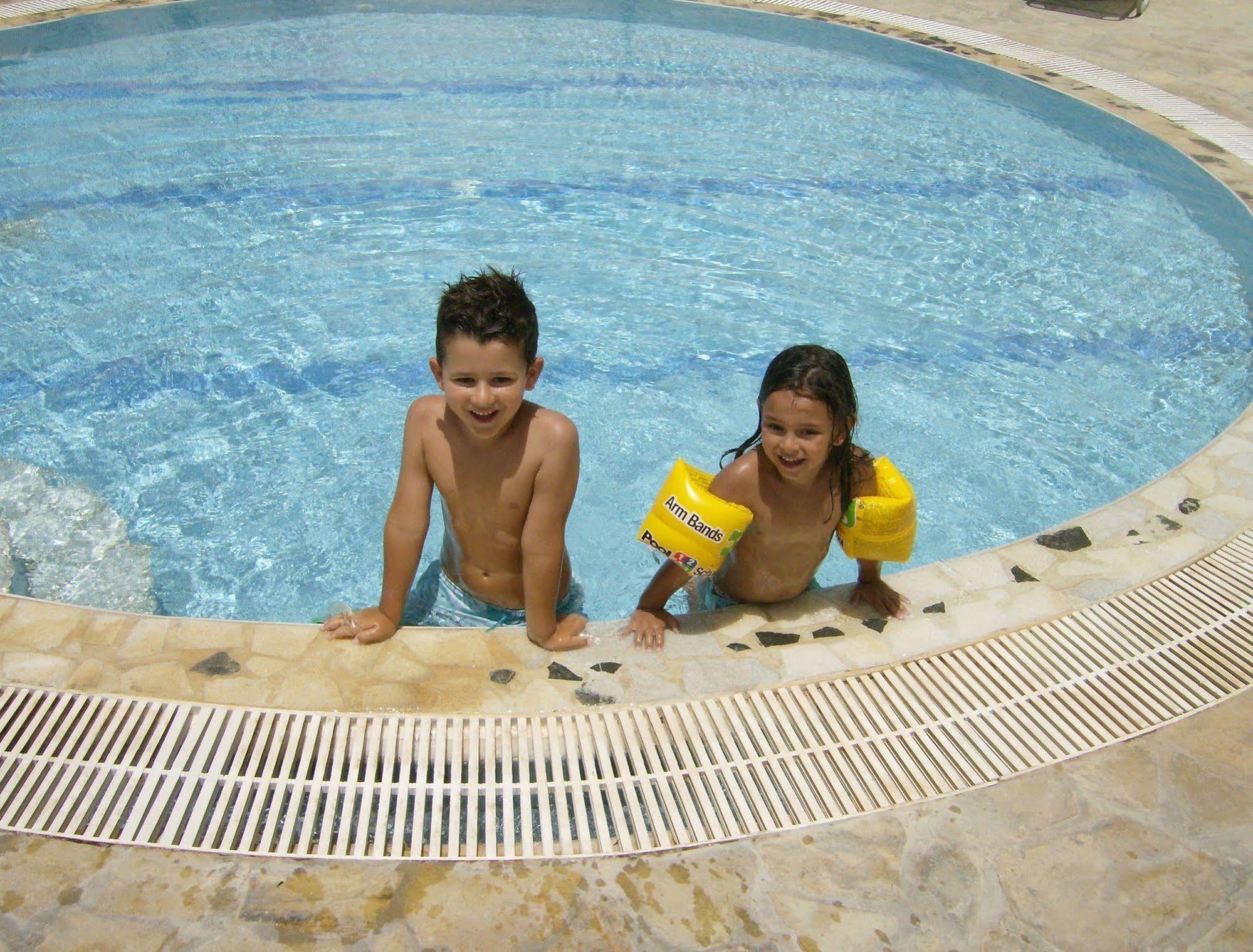 Aparthotel Creta