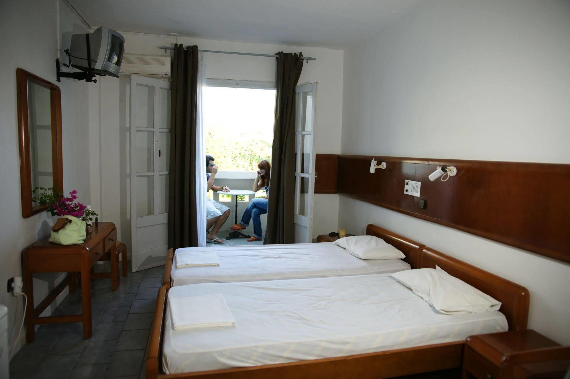 Elies 3* Panormos (Kalymnos)