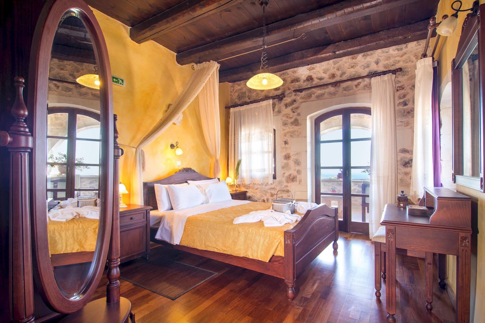 Traditional Aparthotel