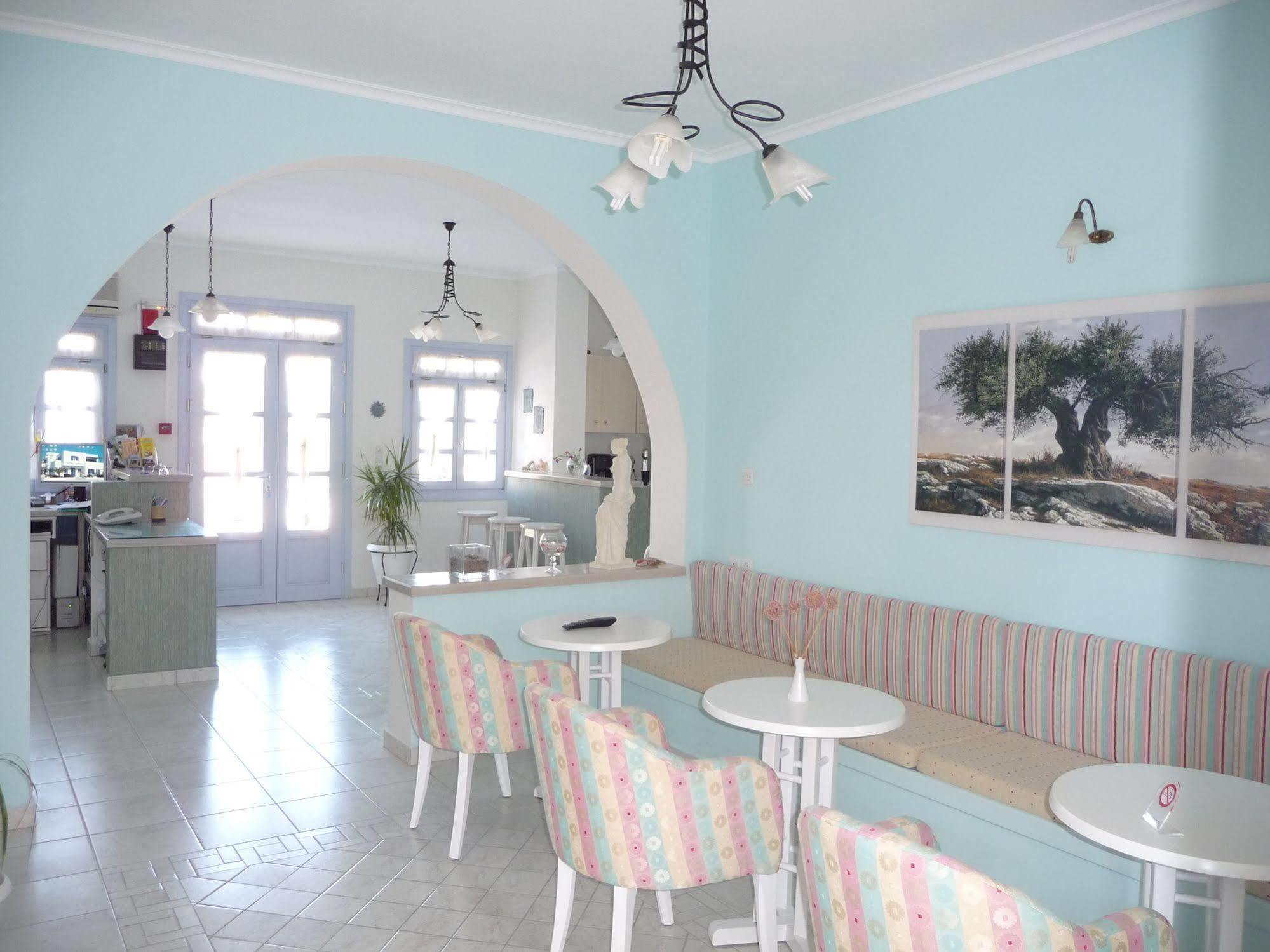 Aeolis Hotel Adamantas (Milos)