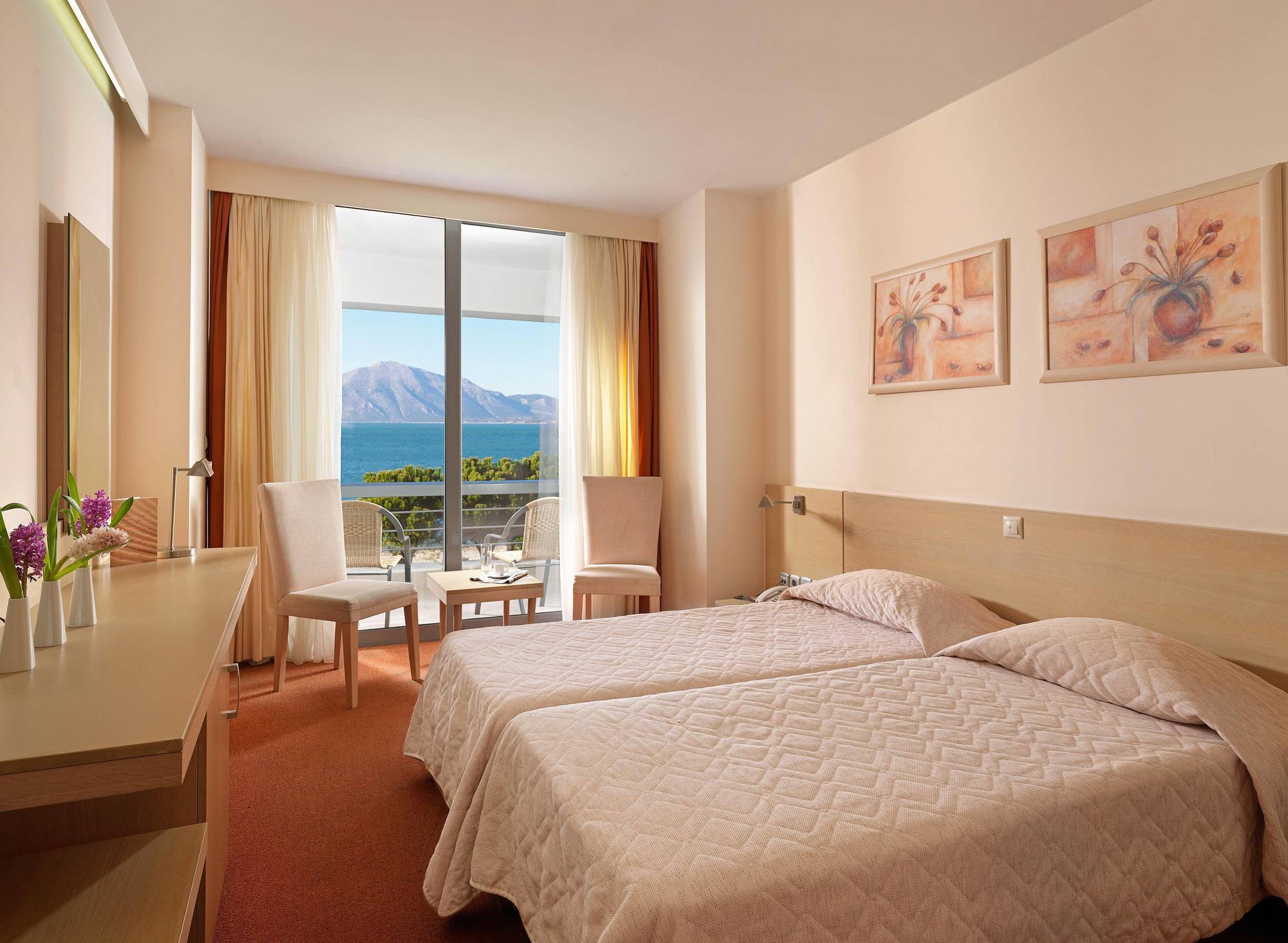 Airotel Achaia Hotel 4*