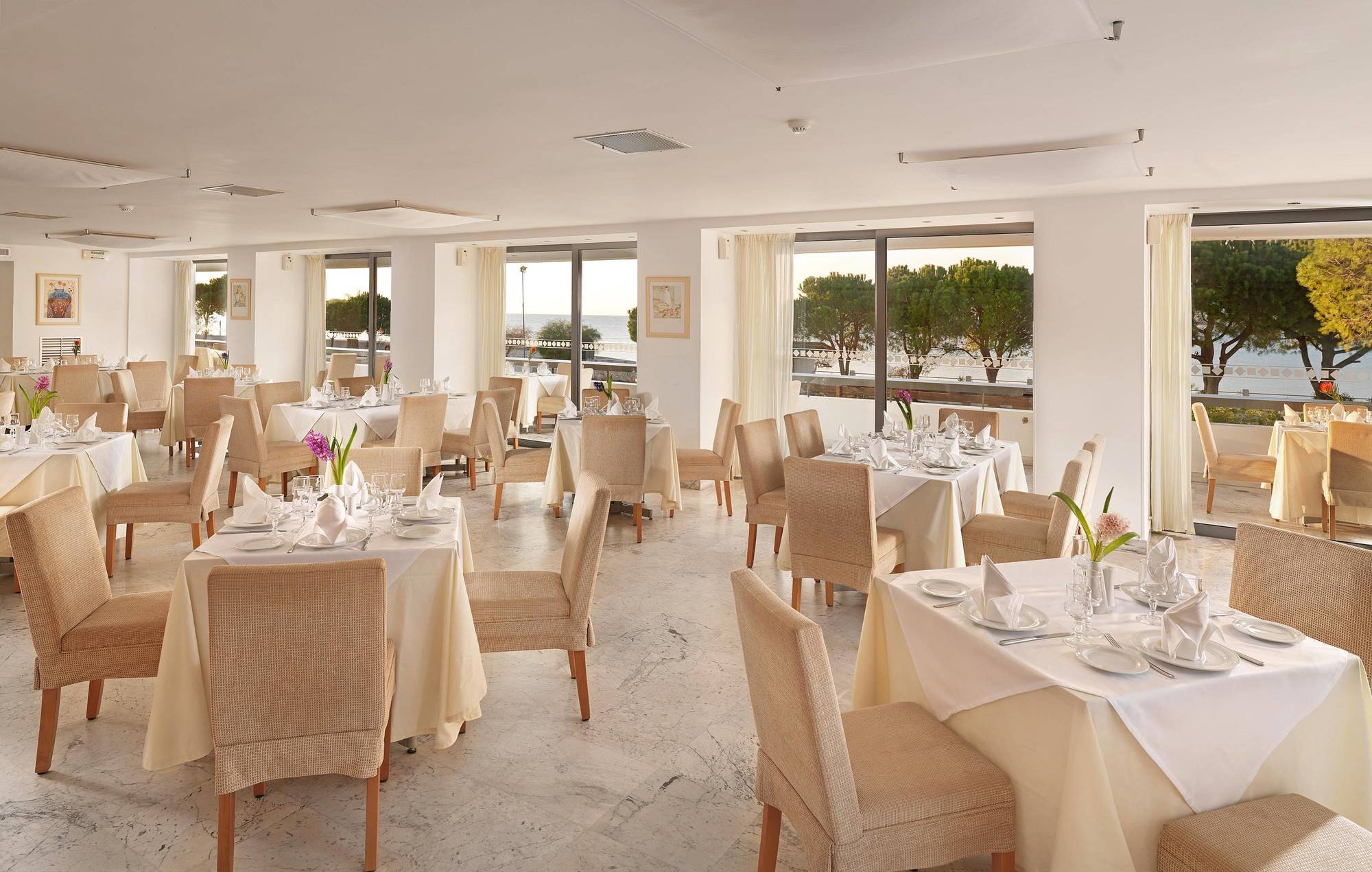 Hotel Airotel Achaia 4*