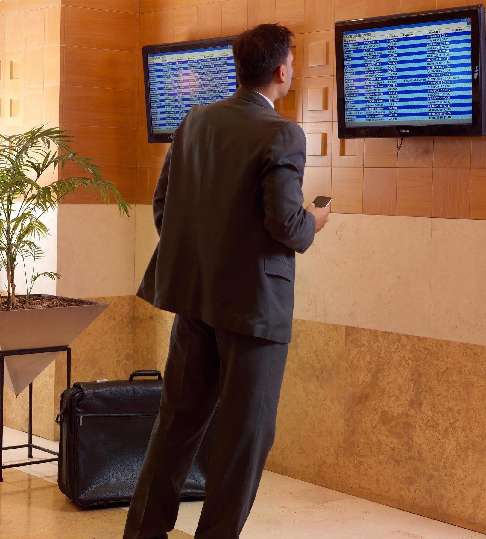 Attica Av, Airport W. By Ihg Hotel 4*