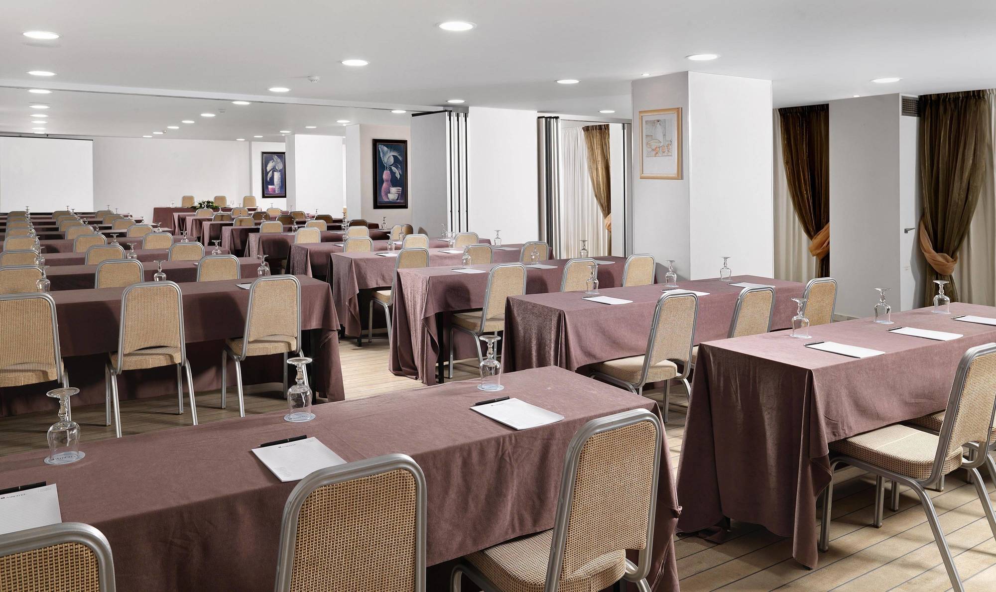 Hotel Airotel Achaia 4*