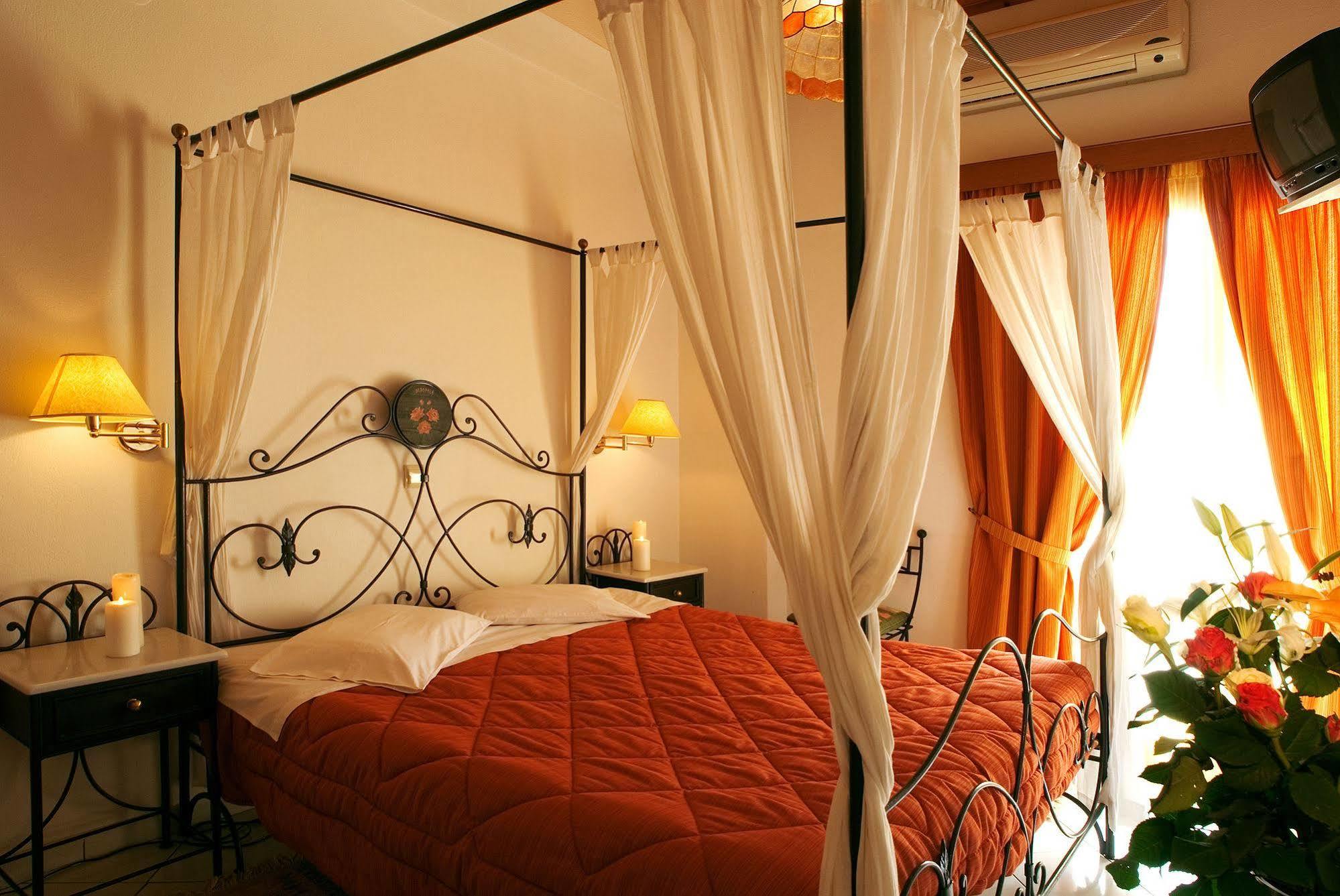 Acropole Hotel 3*