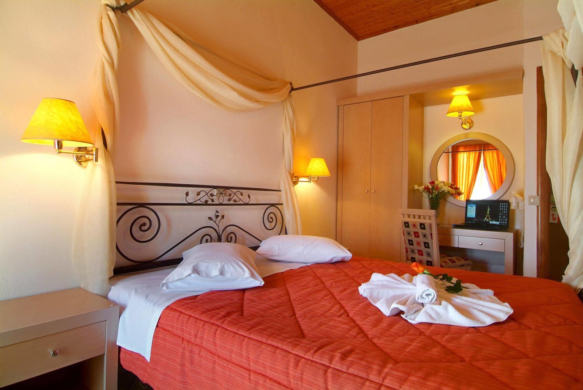 Acropole 3* Delphi