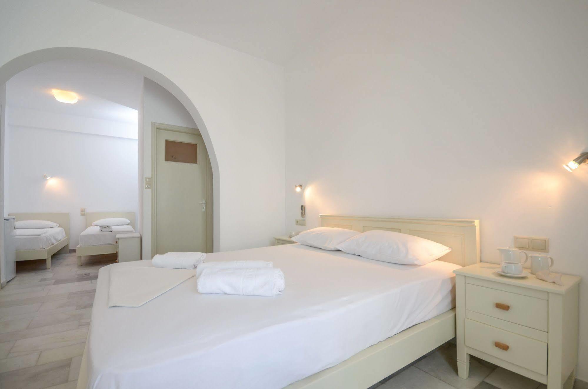 Soula Naxos Hotel *