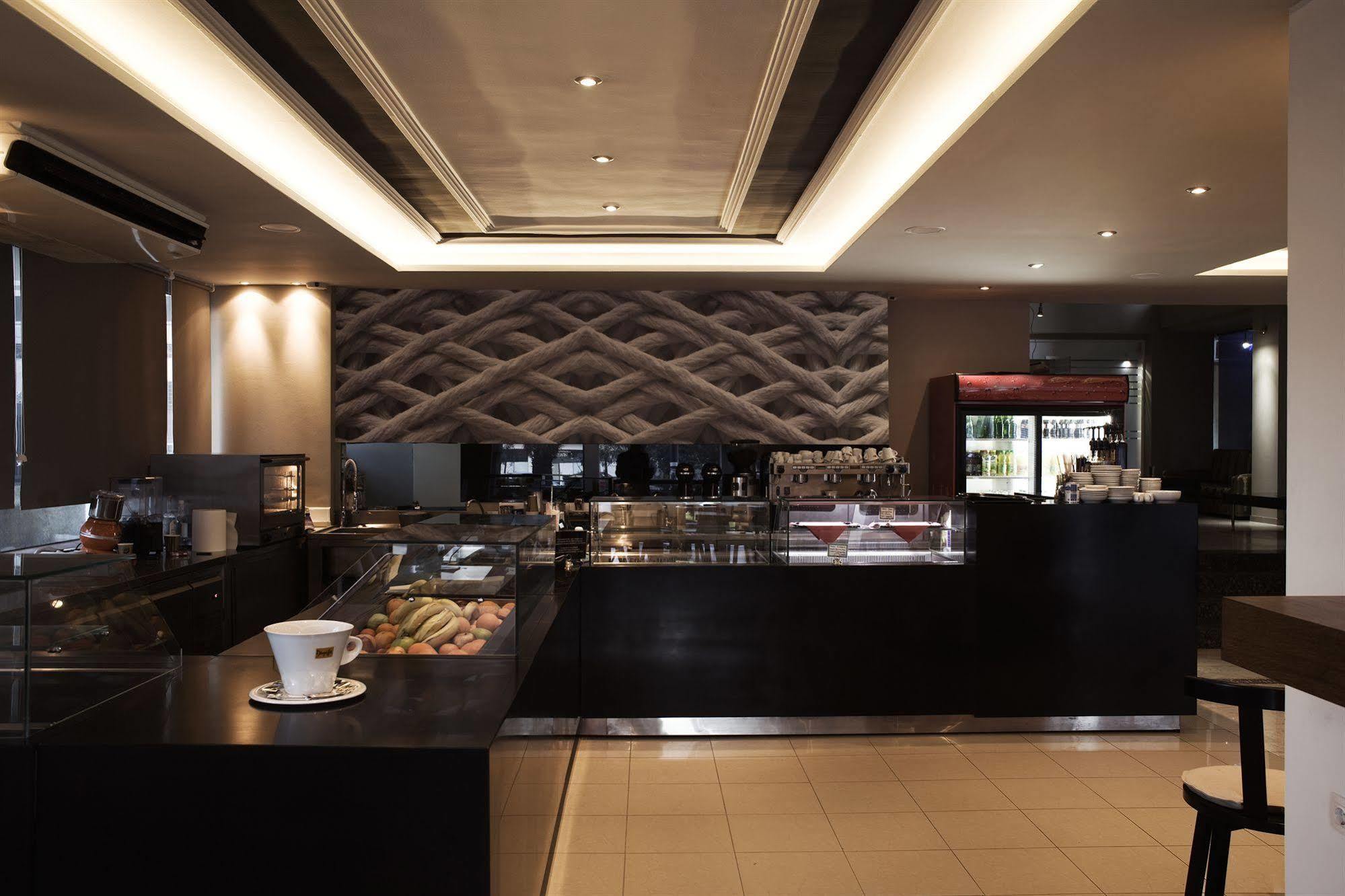 Hellinis Hotel