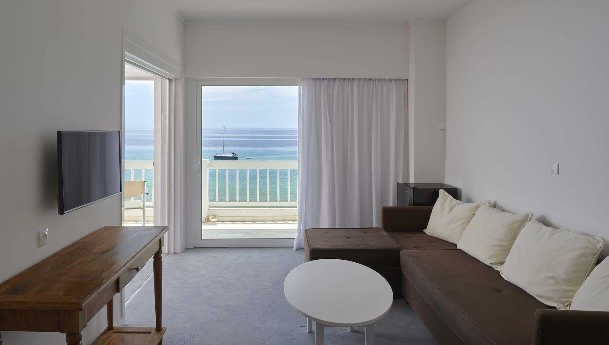 Tinos Beach Hotel Hotel 4*