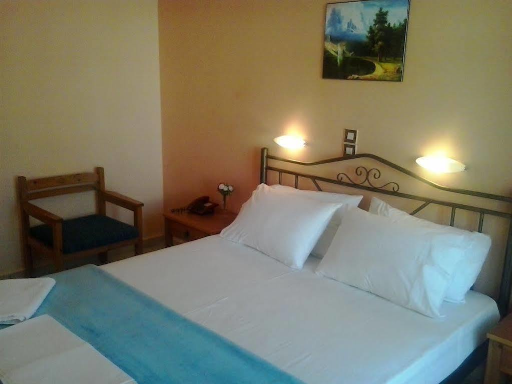 Isidora Hotel 2*