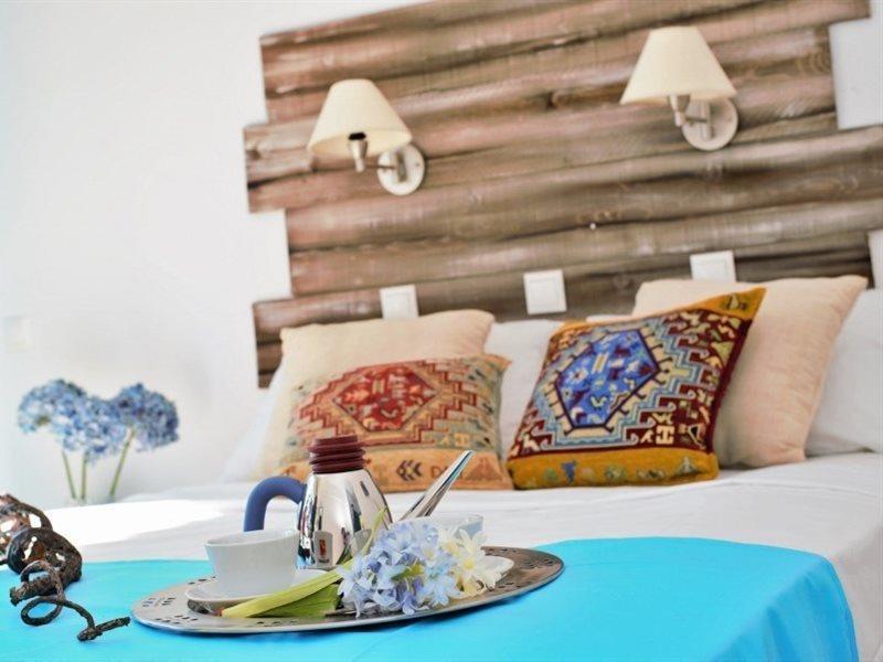 Aparthotel Pine Trees Art