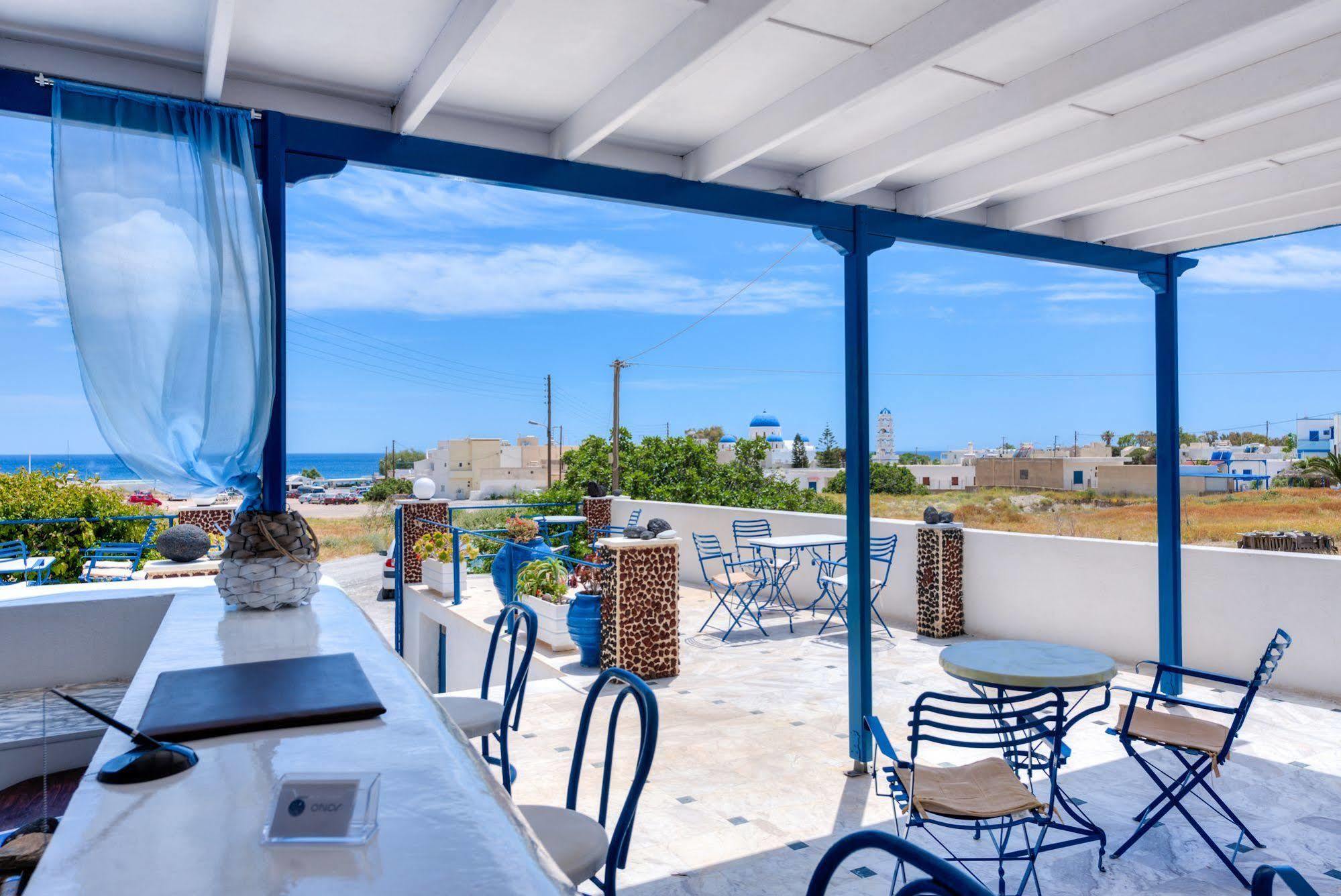 Onar & Perissa (Santorini)