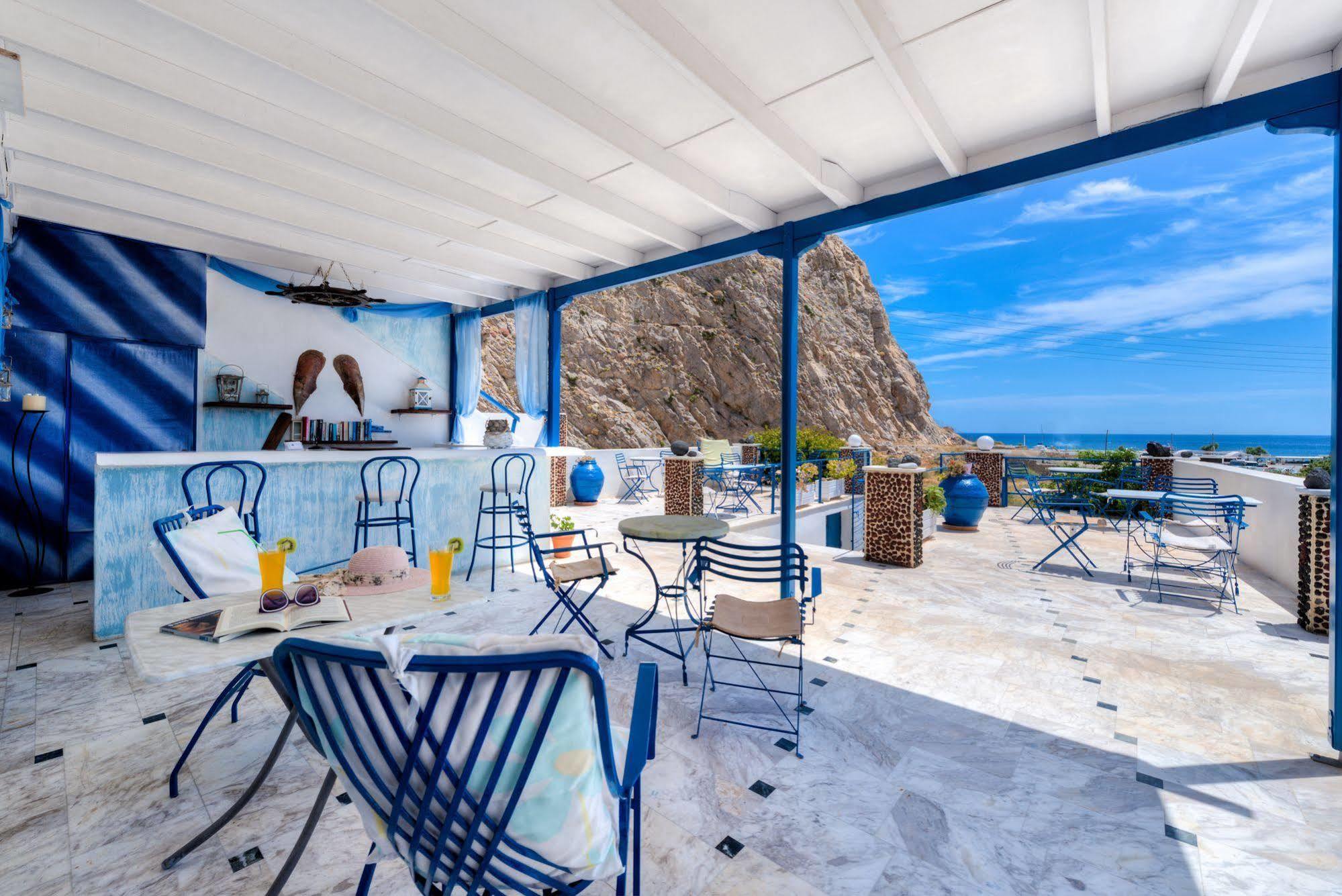 Aparthotel Onar & Perissa (Santorini)