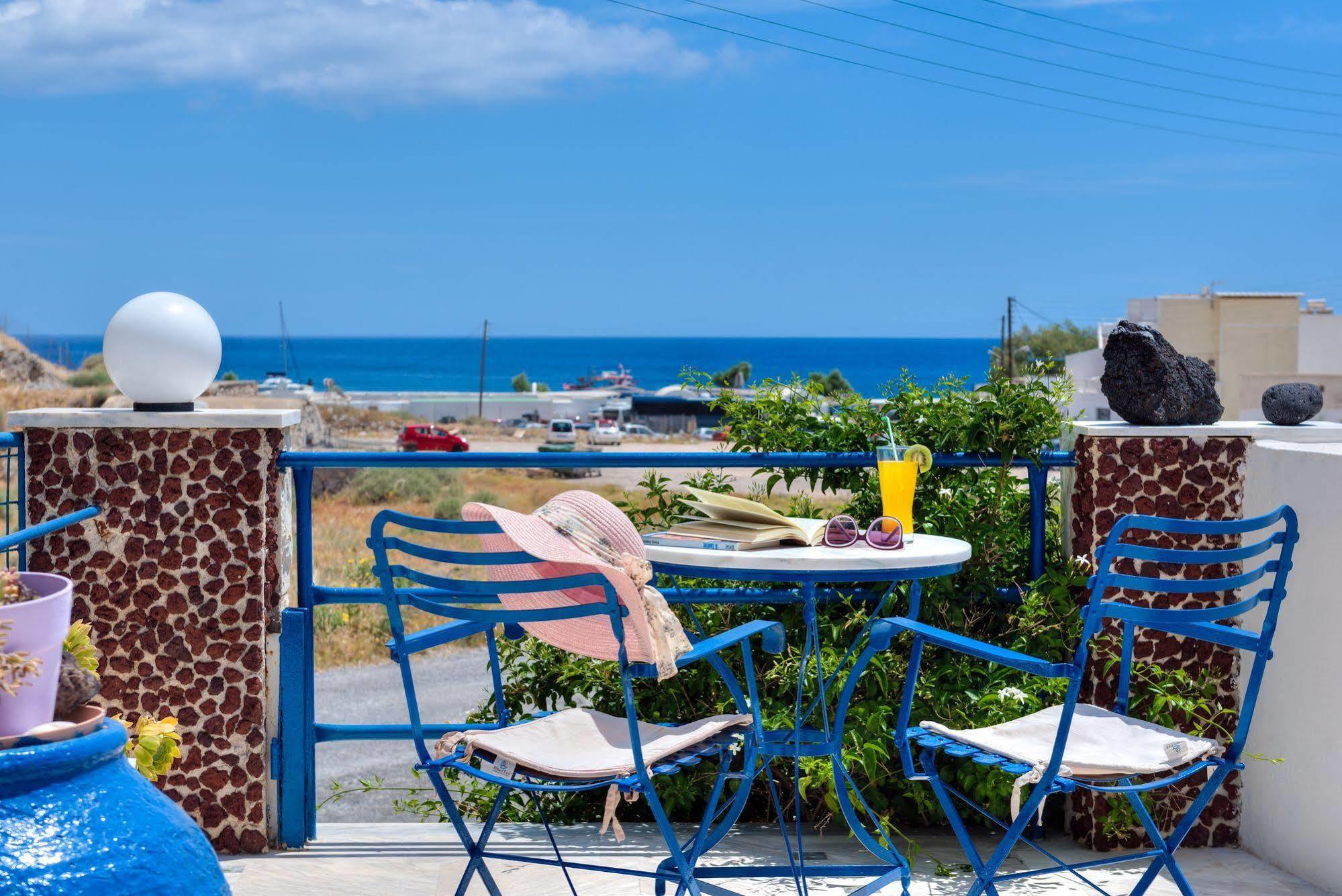 Aparthotel Onar & Perissa (Santorini)