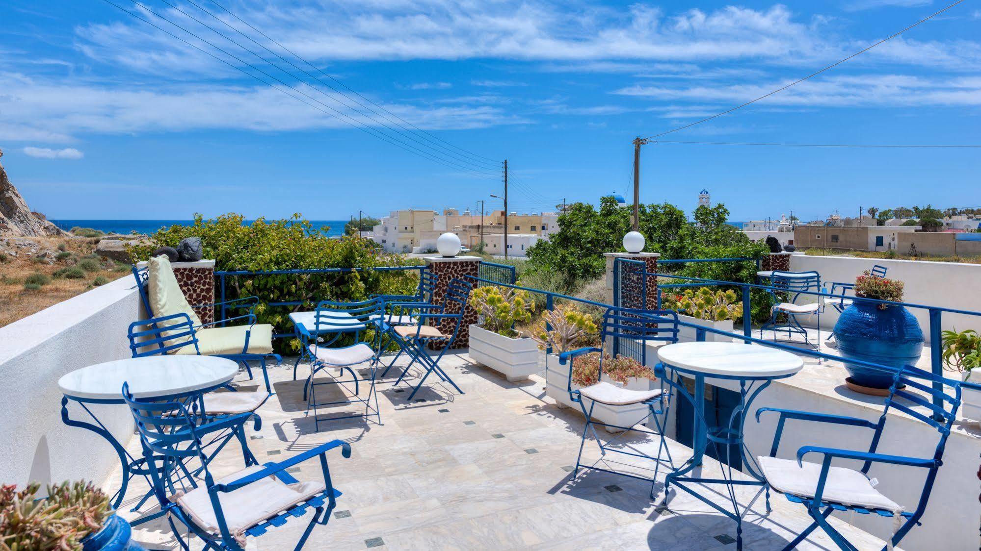 Onar & Perissa (Santorini)