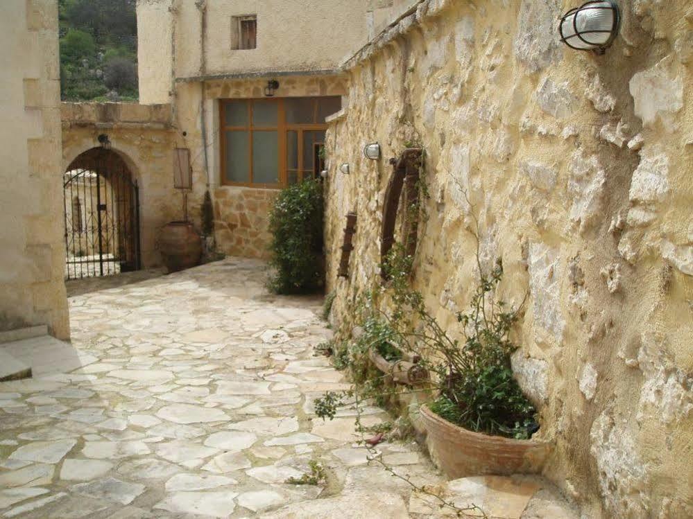Traditional Stone