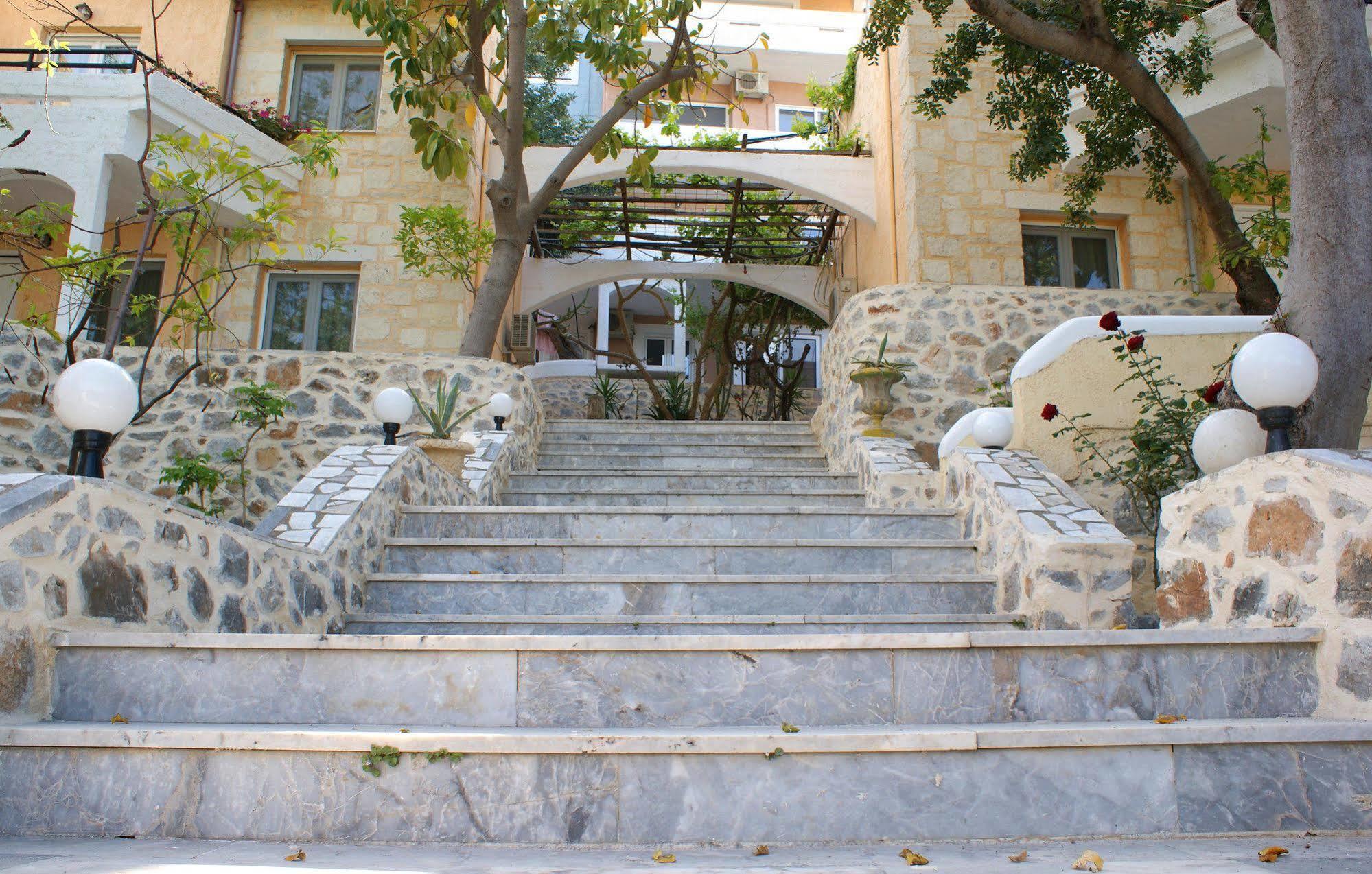 Bali Mare Village Hotel 3*