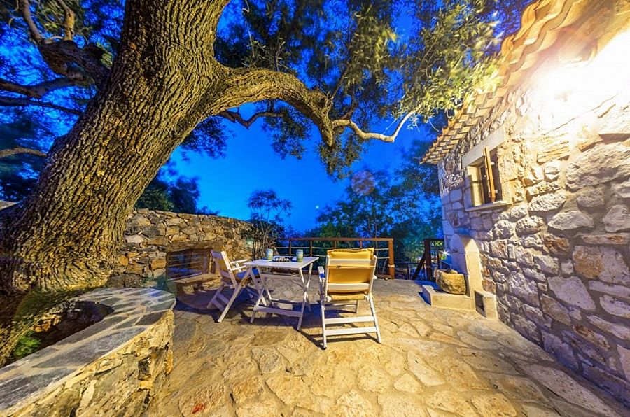 Poseidon Apartment *